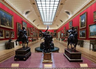 A group of Canadian doctors are to begin prescribing trips to an art gallery to help patients suffering a range of ailments become a picture of health