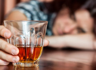 Alcohol dependence, psychiatric disorders : researchers identified that share genetic links