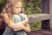 Heart rate reactivity is a biological moderator between peer victimization (bullying) and internalizing problems (anxiety/depression) in adolescent girls