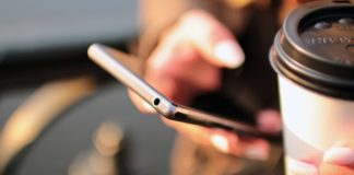 College students prefer food deprivation over smartphone deprivation