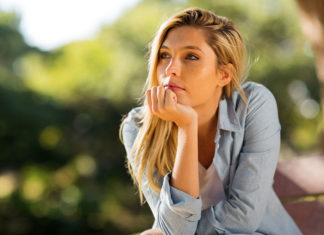 Future families : How young women view men affects how they imagine their future selves