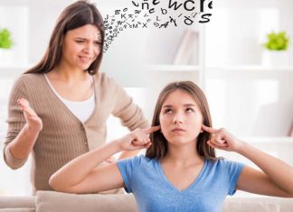 Family : Neutral tone of voice elicit positive emotions in children