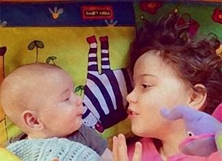 Young children with older sisters have better language skills than those with older brothers