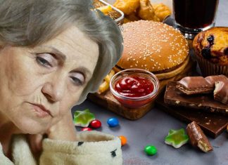 Researchers found that postmenopausal women who consume a diet high in refined carbohydrates can develop insomnia
