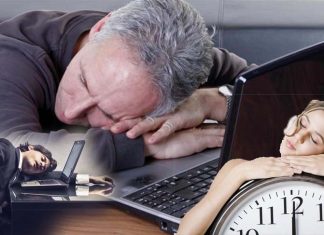 Hypersomnolence : Older people may be at risk of developing new medical conditions