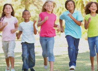 What is the best organization of a child’s day to maximize bone health and function in children?