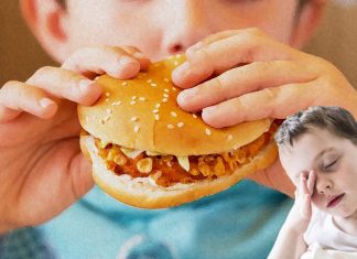Eating too much junk food has been linked with poor sleep quality in teens