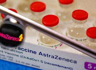 Il vaccino AstraZeneca è complessivamente efficace al 79% nel prevenire i casi sintomatici di COVID-19