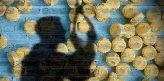 The use of folic acid reduces the risk of suicide attempts