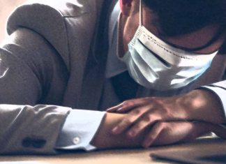 Integrazione di creatina come potenziale trattamento per la sindrome da affaticamento post-COVID-19
