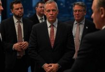 Crittografia del segnale e crisi del Signalgate del 2025: implicazioni geopolitiche, vulnerabilità tecnologiche e politica di sicurezza nazionale degli Stati Uniti nell’era Trump
